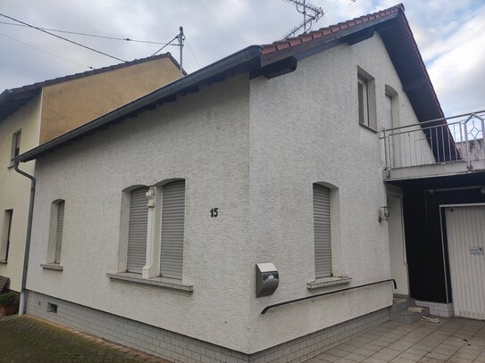 Einfamilienhaus mit zusäzlichen Baugrundstück in Ensdorf