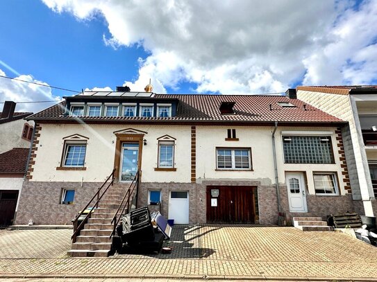 3 Familienhaus in Düppenweiler mit Garten u. Garage