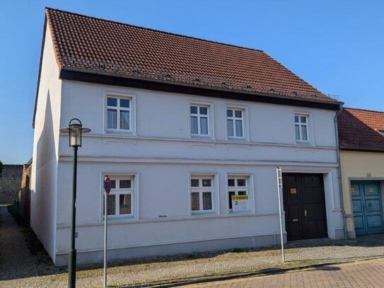 Großes Einfamilienhaus in Gransee, in zentraler Lage mit viel Platz zum Träumen und Erholen!