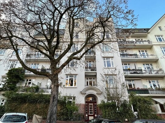 Jugendstil-Mehrfamilienhaus in bester Wohnlage von Harvestehude