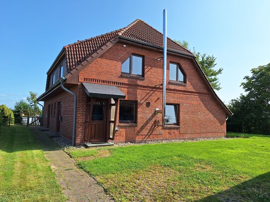 Doppelhaus mit wunderschönem Wiesenblick an der Nordsee