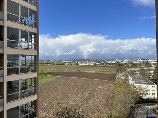 Böblingen: Orplid - Großzügig Wohnen im preisgekrönten Bauwerk!