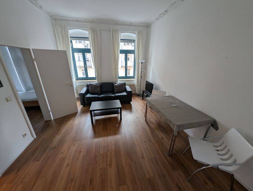 Schicke Altbauwohnung in optimaler Lage DD-Neustadt -Zentral, best.möbl.