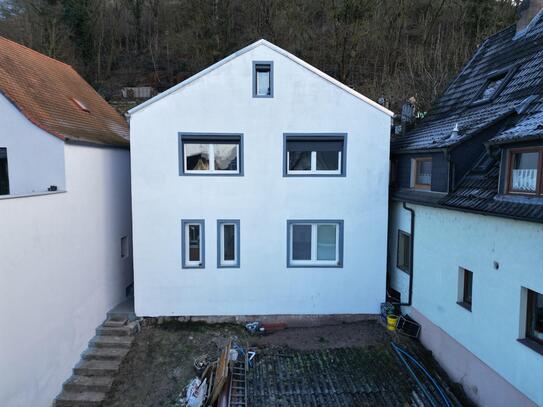 Charmantes Einfamilienhaus mit Altstadtblick und großzügigen Terrassenflächen