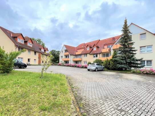 Schöne 2-Raum-Wohnung mit Terrasse und barrierfreiem Zugang in Friedeburg, Auf dem Berg1, zu vermieten ! Ruhig und grün…