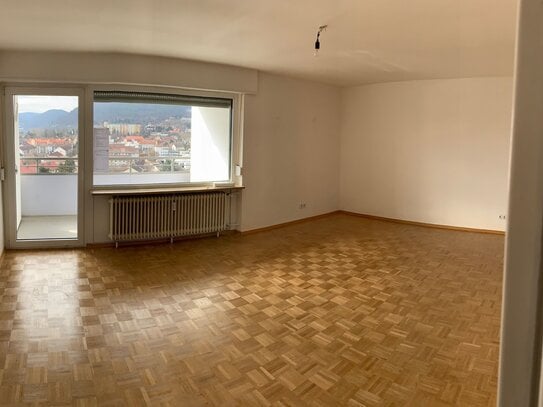 Helle 3-Zimmer Wohnung mit traumhaften Blick über Neustadt