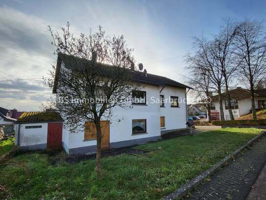 Ein- o. Zweifamilienhaus mit großem Garten bzw. Baugrundstück - 250m² Wfl. - Garage - 1.100 m² Grst.