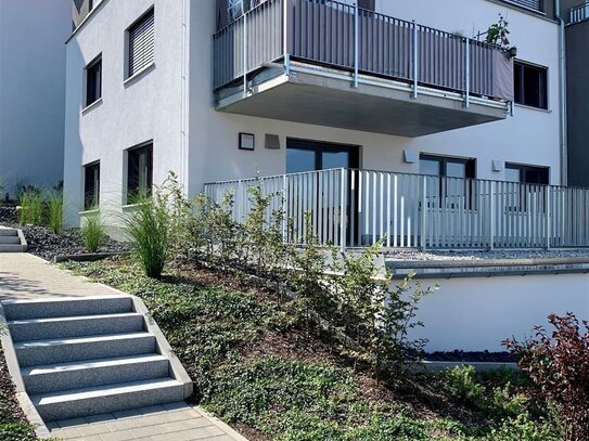 Neuwertige 3,5 Zi.-Wohnung mit Balkon und TG-Stellplatz in Traumlage von Ellwangen