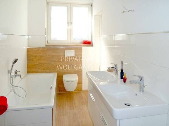 EXZELLENT WOHNEN ++ Eigener Garten plus Balkon-Terrasse ... alles NEU
