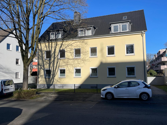 gepflegtes MFH mit Garage in City- und Uni-Nähe!