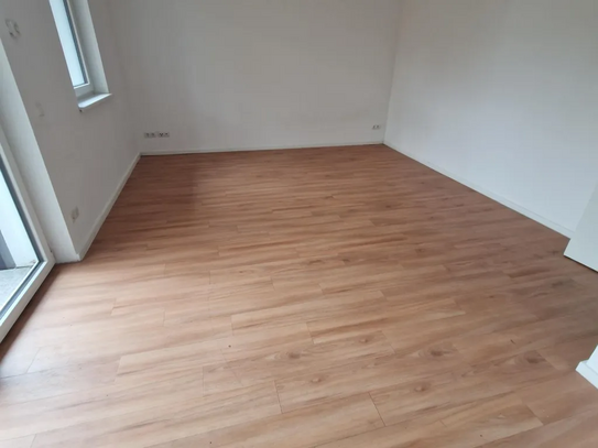 1 Zimmer im 2. OG