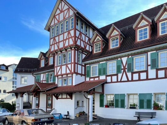 Helle Drei-Zimmer-Wohnung mit Balkon