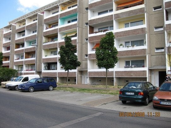 Große 3-Raum-Wohnung mit Balkon