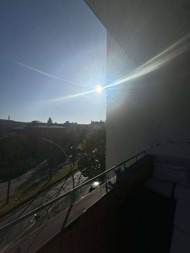 Kernsanierte 1-Zimmer-Wohnung & Sonnenbalkon im Szene-Kiez - Foto 1
