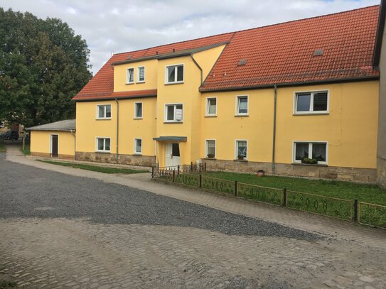 Geräumige 3-Raumwohnung in ruhiger Lage zu vermieten!