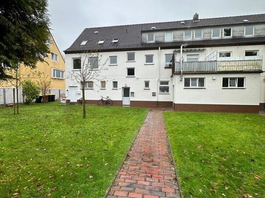 Gemütliche 2 ZKB-Wohnung mit Einbauküche in Fedderwardergroden!