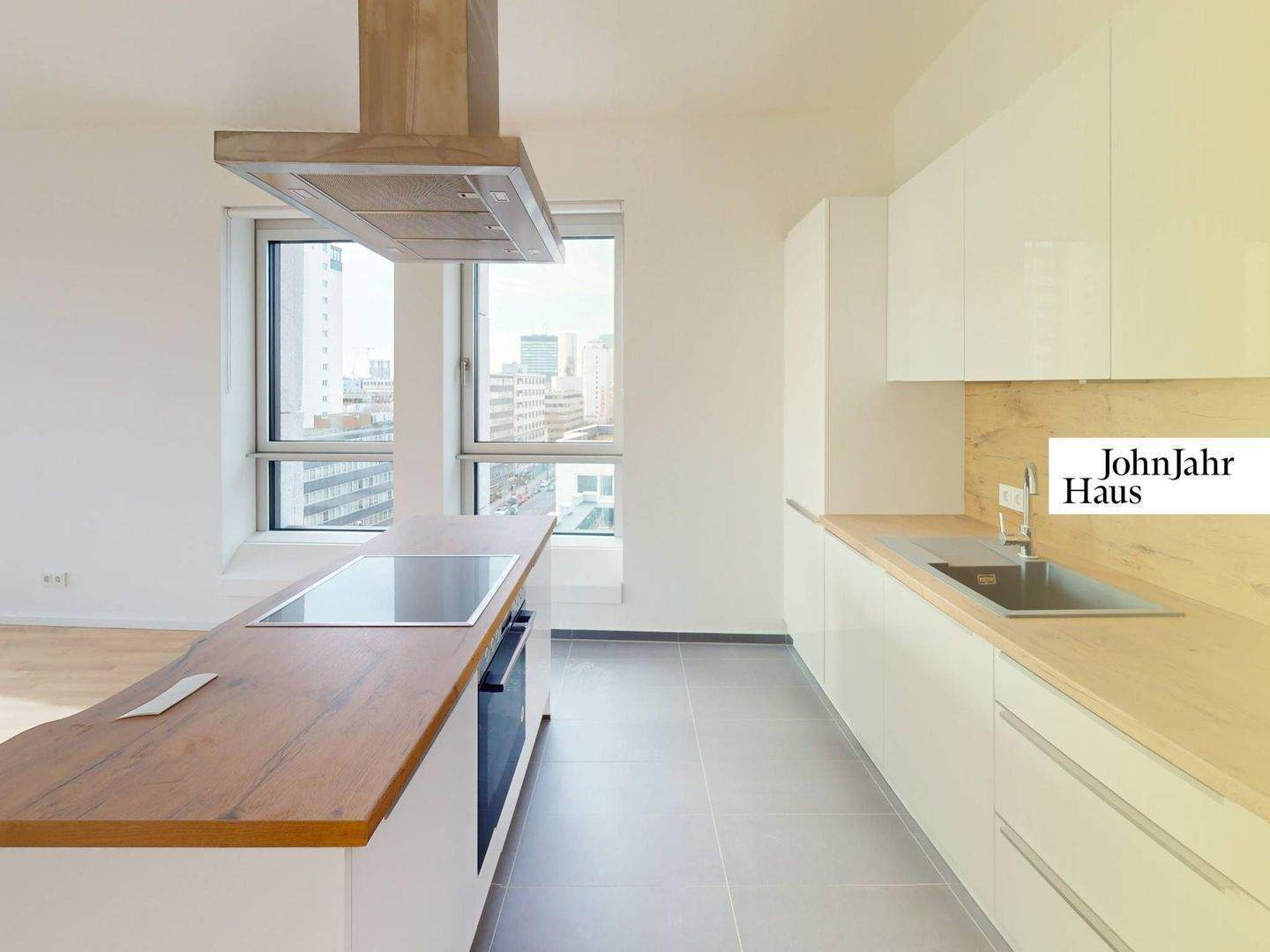 Neubau-Wohnung im John Jahr Haus mit Blick über Berlin in direkter Ku´damm Nähe! - mit BALKON, EINBAUKÜCHE & hochwertiger Ausstattung - Foto 1