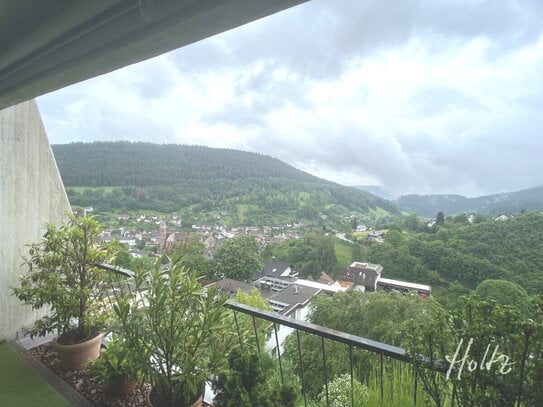 Genießen Sie einen sonnigen Logenplatz über dem Kinzigtal ... attraktive 3-Zi-Wohnung in Alpirsbach