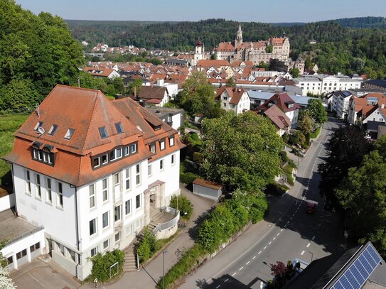 Einzigartiges Gewerbeanwesen in zentraler Lage mit einer Vielzahl an Nutzungsmöglichkeiten -Provisionsfrei-