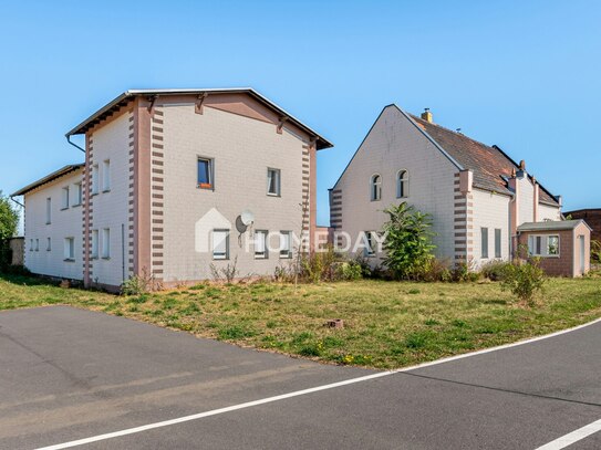 Für Familien, Landwirte oder als Mehrgenerationenlösung: 2 Häuser auf 3894 m² Grundstück