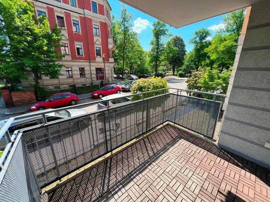 BEZUGSFREIE 2-RAUM WOHNUNG MIT BALKON