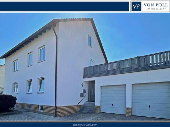 Top gepflegtes Zweifamilienhaus mit Doppelgarage und Dachterrasse