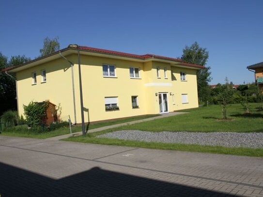 Wunderschöne 2-Raumwohnung mit eigenen Garten großer Terrasse barrierefrei