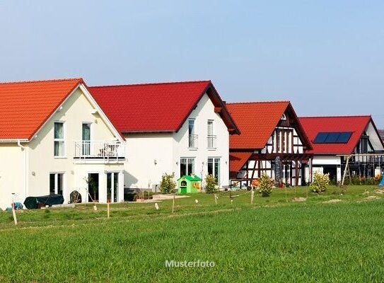 Einfamilien-Reihenmittelhaus mit Garage und Garten