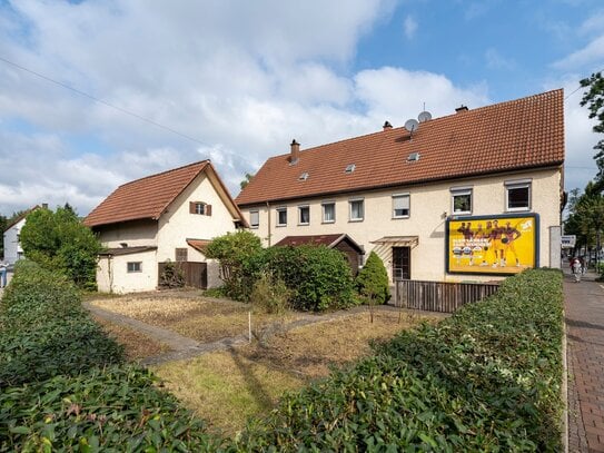 Attraktive Baufläche mit Altbestand an der Neuburger Straße