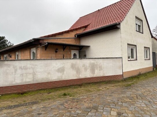 das Haus mit viel Platz in einer verkehrsberuhigten Straße in Weißewarte