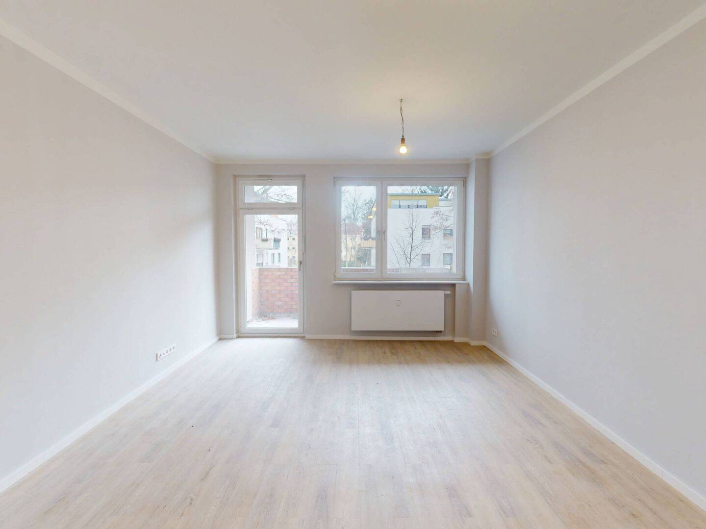 Vollständig renovierte 2-Zimmer-Wohnung mit BALKON, saniertem Bad und moderner EBK - Photo 1