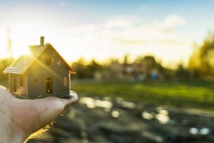 Freistehendes Haus in 2. Reihe, auf 430 qm Sonnengrundstück!