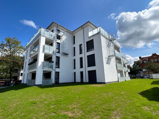 Moderne Penthouse-Wohnung mit großem Balkon und EBK