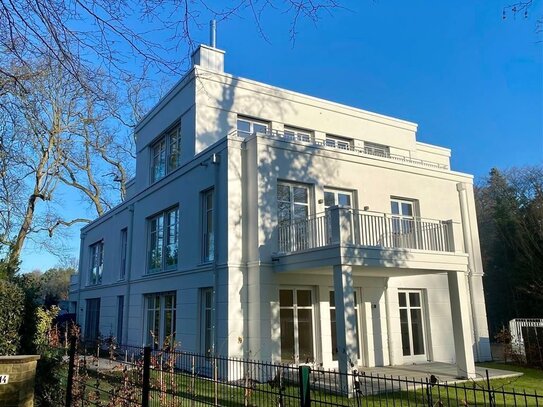 Penthouse -neu und bezugsfertig- am botanischen Garten und Polo Platz in Klein Flottbek