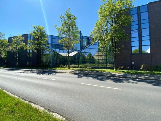 Say Servus to: Großzügiges Bürohaus in zentraler Lage