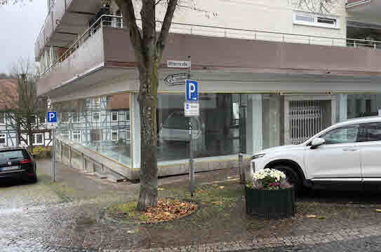 Vielfältiges, helles, am Rande der Fußgängerzone gelegenes Ladenlokal in Frankenberg (Parkmöglichkeiten vorm Haus)