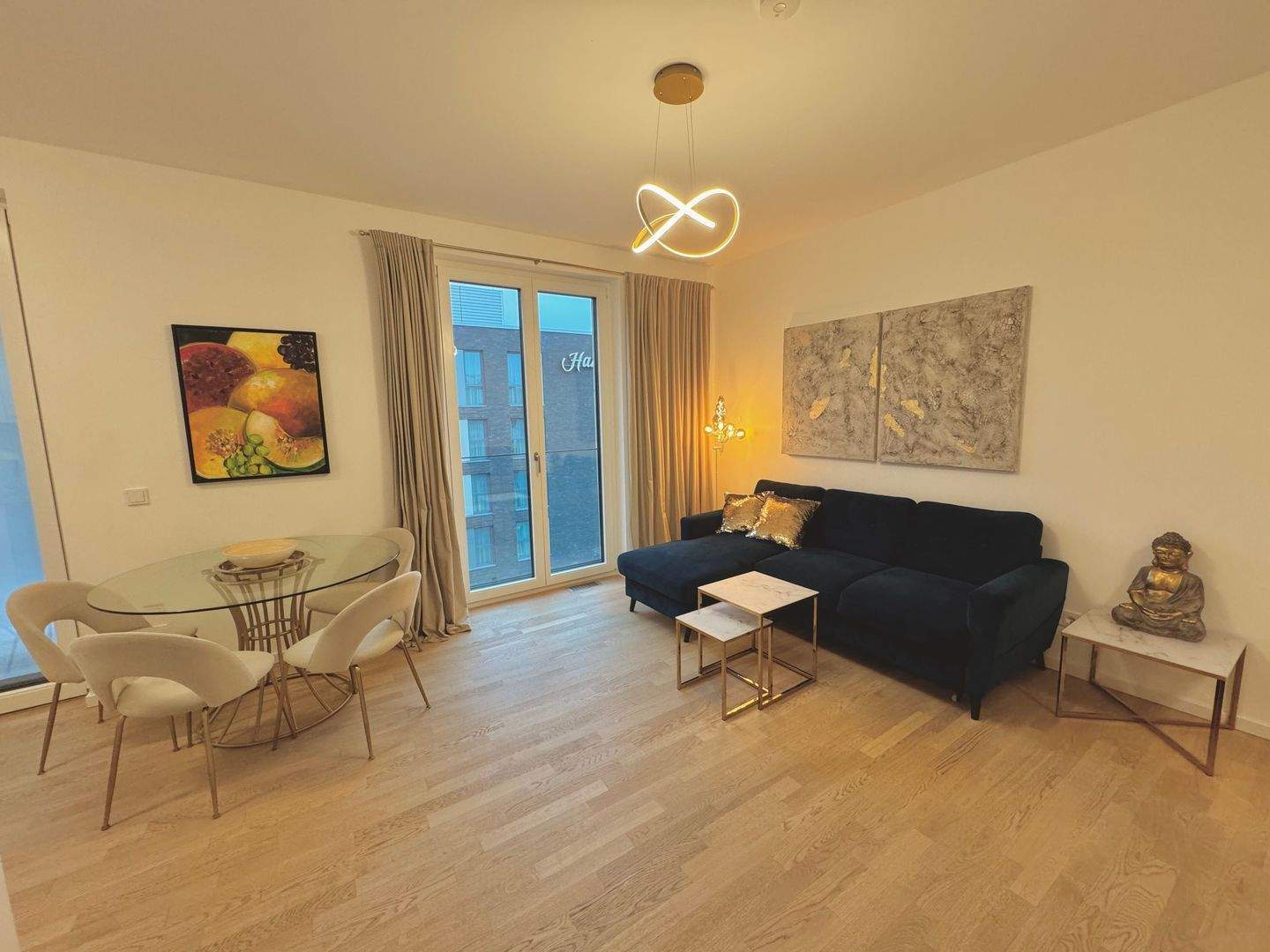 Top Lage: Neues Luxus Apartment mit Spreeblick und Concierge - Photo 1