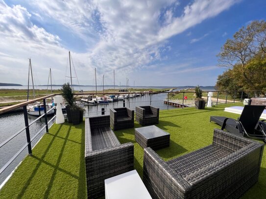 LUXUS Hausboot - 3 Etagen - 100m² Wohnen + 120 m² SONNENTERRASSE - Kamin, Kino, komplett individuell