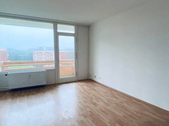 2-Zimmer-Wohnung mit Loggia in Mettenhof zu mieten