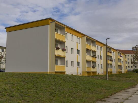 * 2-Raum-Wohnung * Balkon * Erdgeschoss *