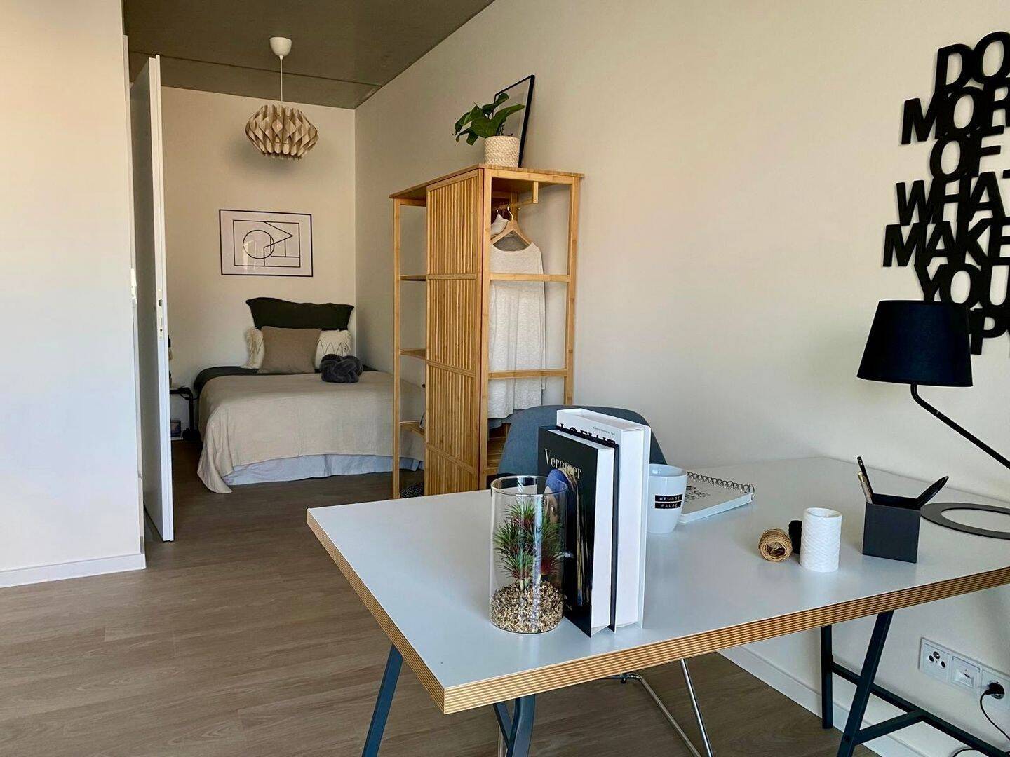 Wohnplatz für Studis/Azubis - helles Zimmer in einer 3er-WG - Photo 1