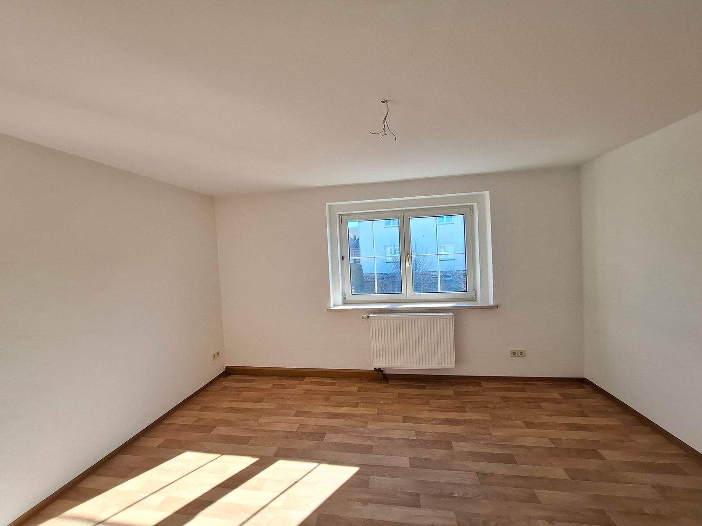                                                               *** gem&uuml;tliche 2-RWE in ruhiger Wohnlage ***                                                       in Marienberg (Nürnberg)