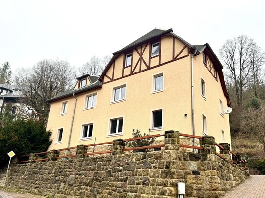 Schöne 4-Zimmer-Wohnung mit großzügigem Balkon