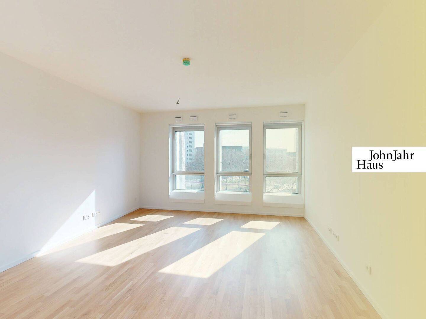 Neubau-Wohnung im John Jahr Haus mit Blick über Berlin in direkter Ku´damm Nähe! - mit EINBAUKÜCHE, 2 ABSTELLRÄUMEN & hochwertiger Ausstattung - Foto 1
