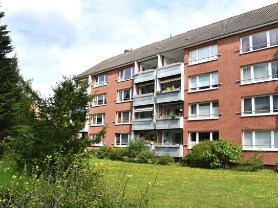 Charmante 3-Zimmer-Wohnung mit Loggia in Wedel