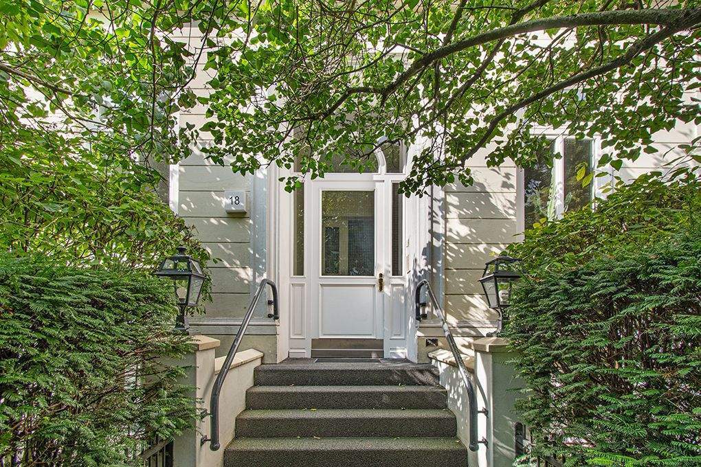 Wo Licht auf Raum trifft - Altbau-Maisonette mit Garten in urbaner Lage!