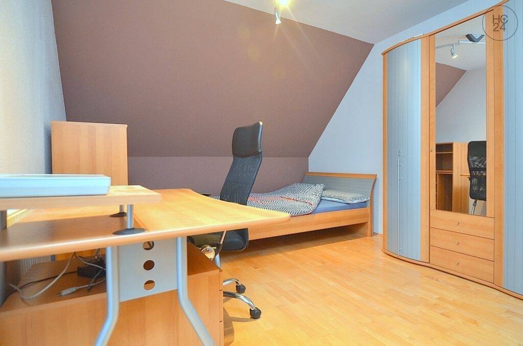                                                               M&ouml;bliertes WG-Zimmer in einem Einfamilienhaus mit Garten in idyllischer Lage in&hellip;                                                       in Maiach (Nürnberg)