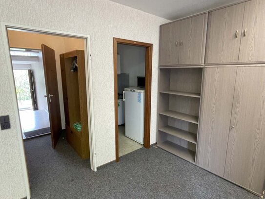 Helle 1-Zimmer-Wohnung mit Balkon in ruhiger Lage