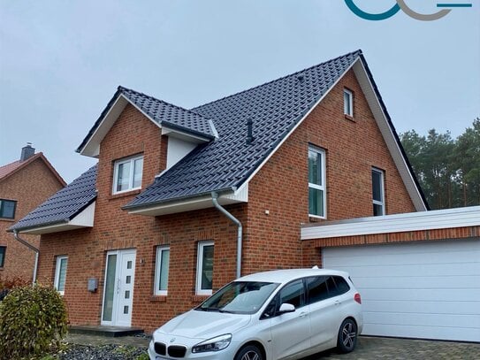 Modernes und hochwertiges Einfamilienhaus in Husum / Waldrandlage / Garage !