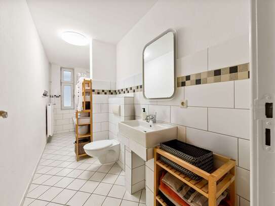 OWNR: Einziehen und Wohlfühlen - Renoviert und mit Küche! Altbauwohnung im Prenzlauer Berg